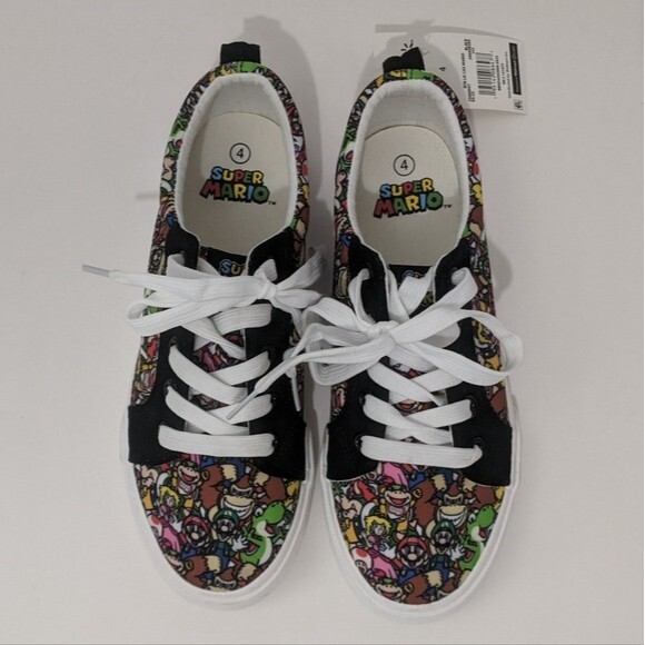 Canvas Sneakers Super Mario Shoes 4 Big Kids Lace Up Low Top Nintendo NWT New - Picture 2 of 10